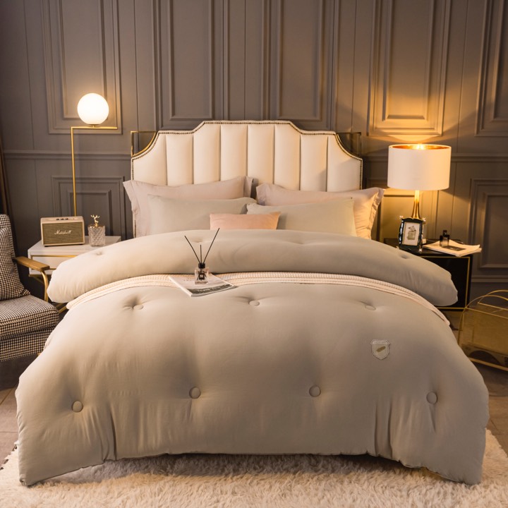 純色絎縫滌綸春秋被子 制造商,純色絎縫滌綸春秋被子 工廠,供應 純色絎縫滌綸春秋被子