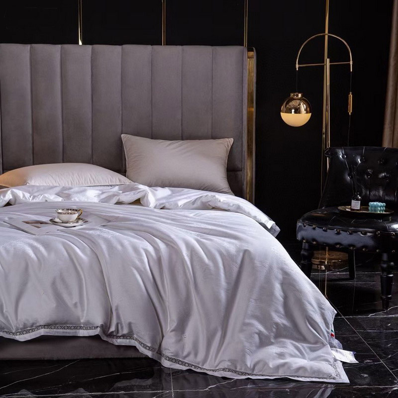 提花編織桑蠶絲絎縫冬被 制造商,提花編織桑蠶絲絎縫冬被 工廠,供應 提花編織桑蠶絲絎縫冬被