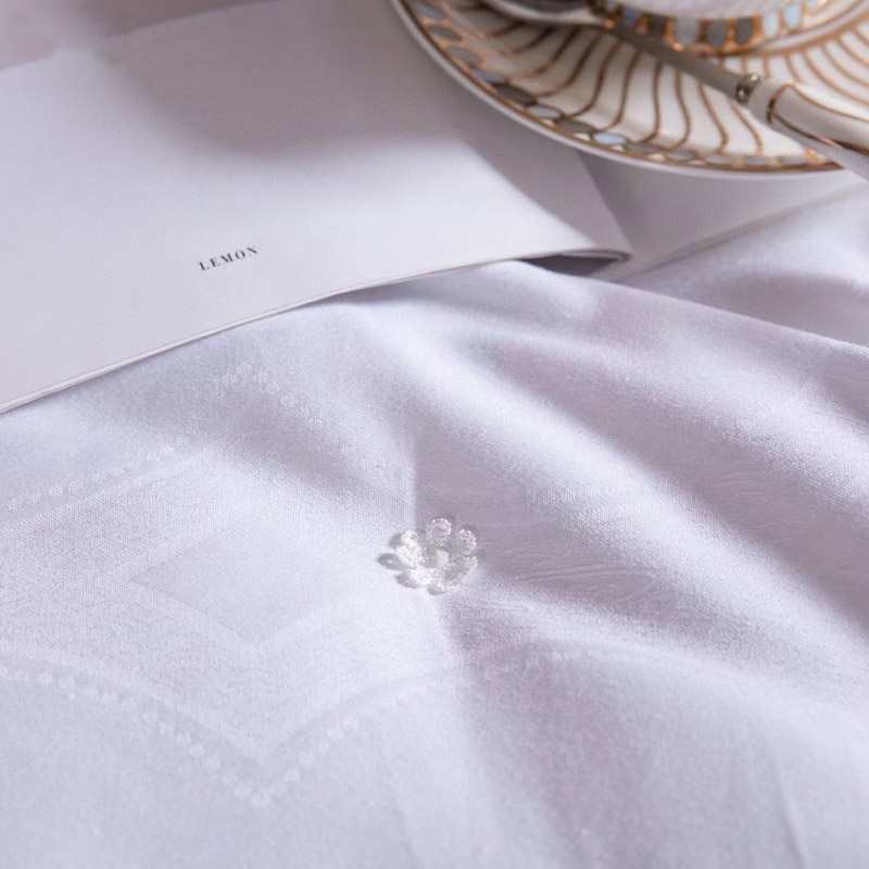 提花編織桑蠶絲絎縫冬被 制造商,提花編織桑蠶絲絎縫冬被 工廠,供應 提花編織桑蠶絲絎縫冬被